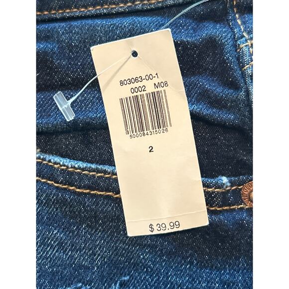 NWT Old Navy Women's Dark Blue Denim Shorts Sky-Hi A-Line Size 2 - Picture 3 of 6